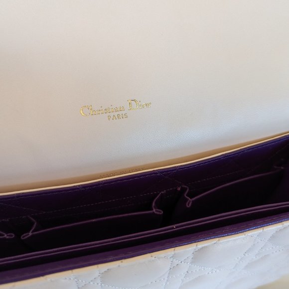 Dior Quilted Shoulder Bag in Cream with Gold Chain - Picture 2 of 14